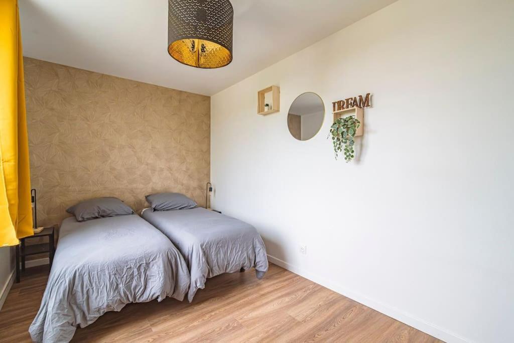 "Le Chaleureux" Appartement Pour 4 Personnes Isles-sur-Suippe Exterior foto